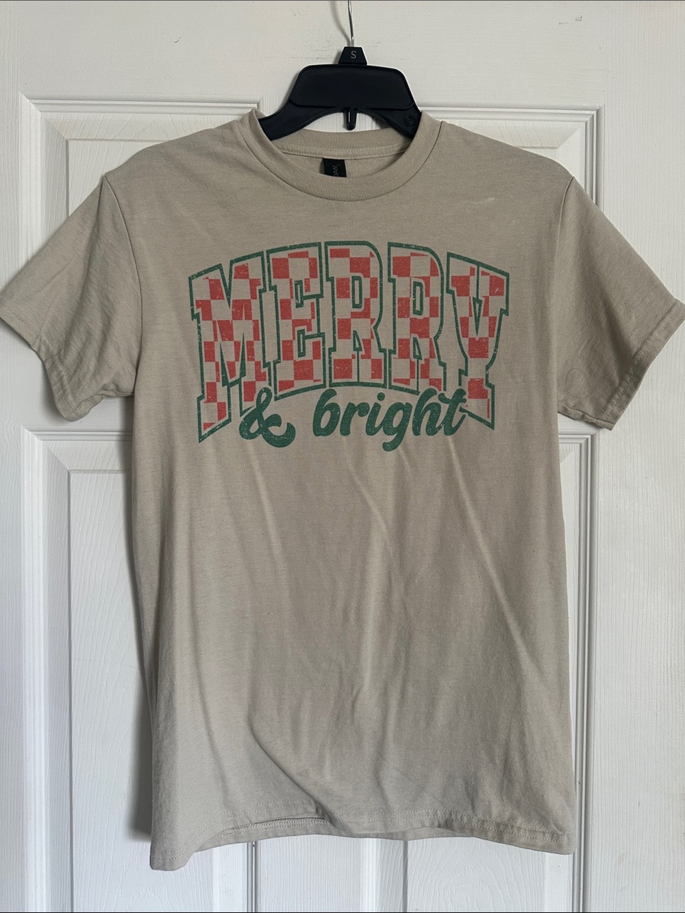 Gildan Beige Short Sleeve Tee with Green & Red Graphic